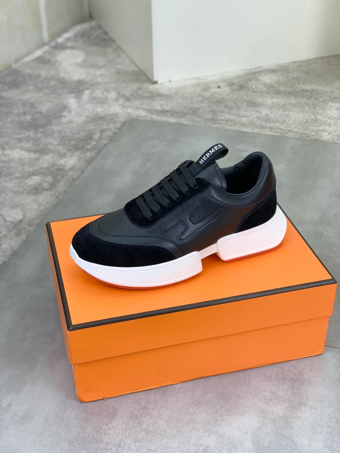 Men's shoes 💰P460 new style [HERMES] Hermès - High-end quality original order - Upper: 🔝 Napa calfskin, sewn brand 'H' totem - Inner: water-dyed cowhide - Outsole: ultra-light TPU foam; molded outsole - Ultra-high quality control·Fine workmanship: highlighted (high-end·luxury·grade) -Size: 38-44 (45 can be customized)·